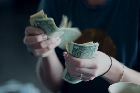 15.4%，消費(fèi)金融將何去何從？