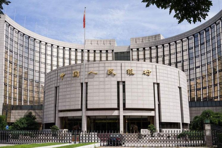 銀行凈息差現(xiàn)企穩(wěn)跡象，普通人理財(cái)要換思路了？｜《財(cái)經(jīng)》特別報(bào)道